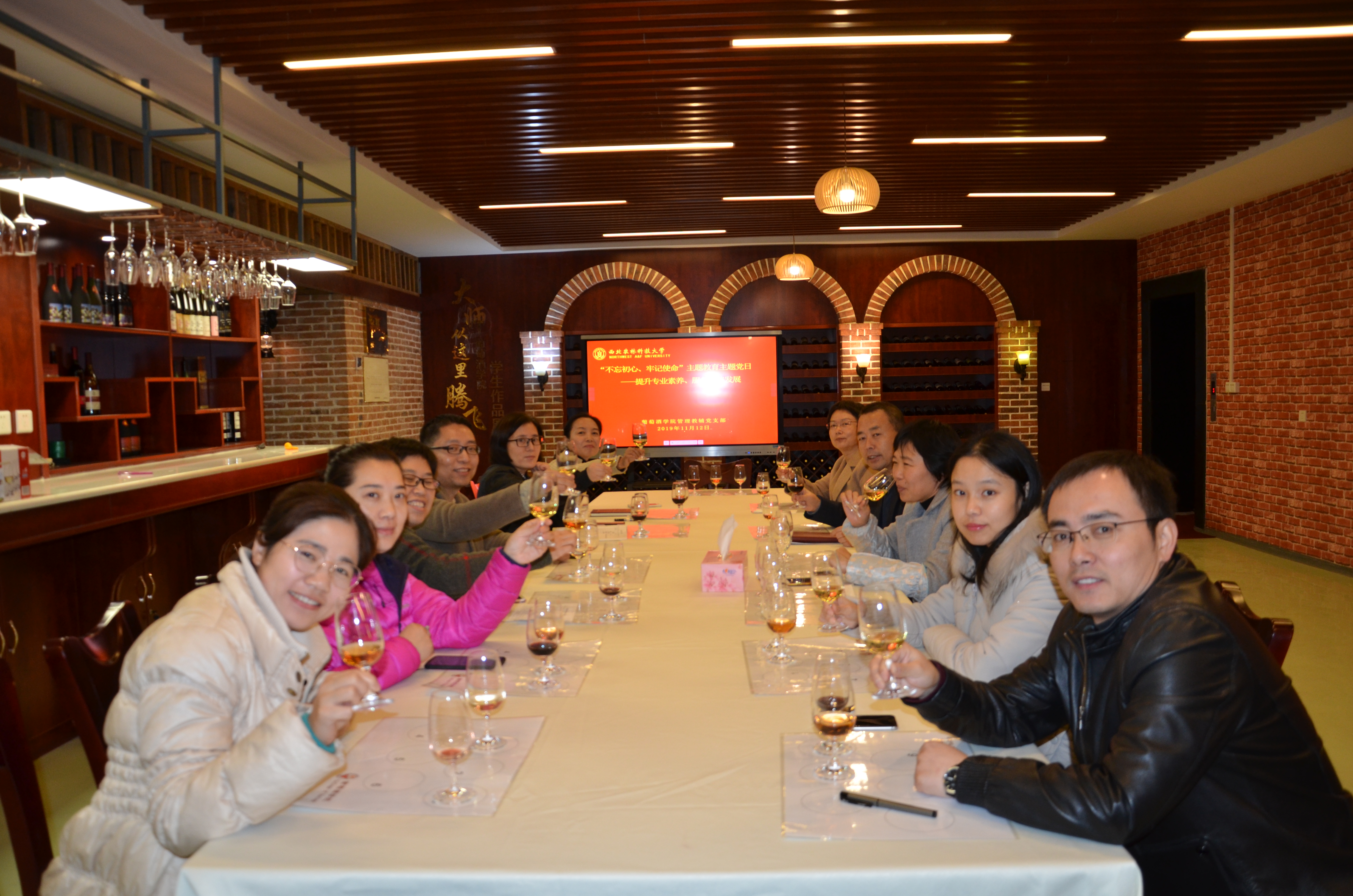 303ac8fad85241938e187ec39bc15d9f.jpg 303ac8fad85241938e187ec39bc15d9f.jpg