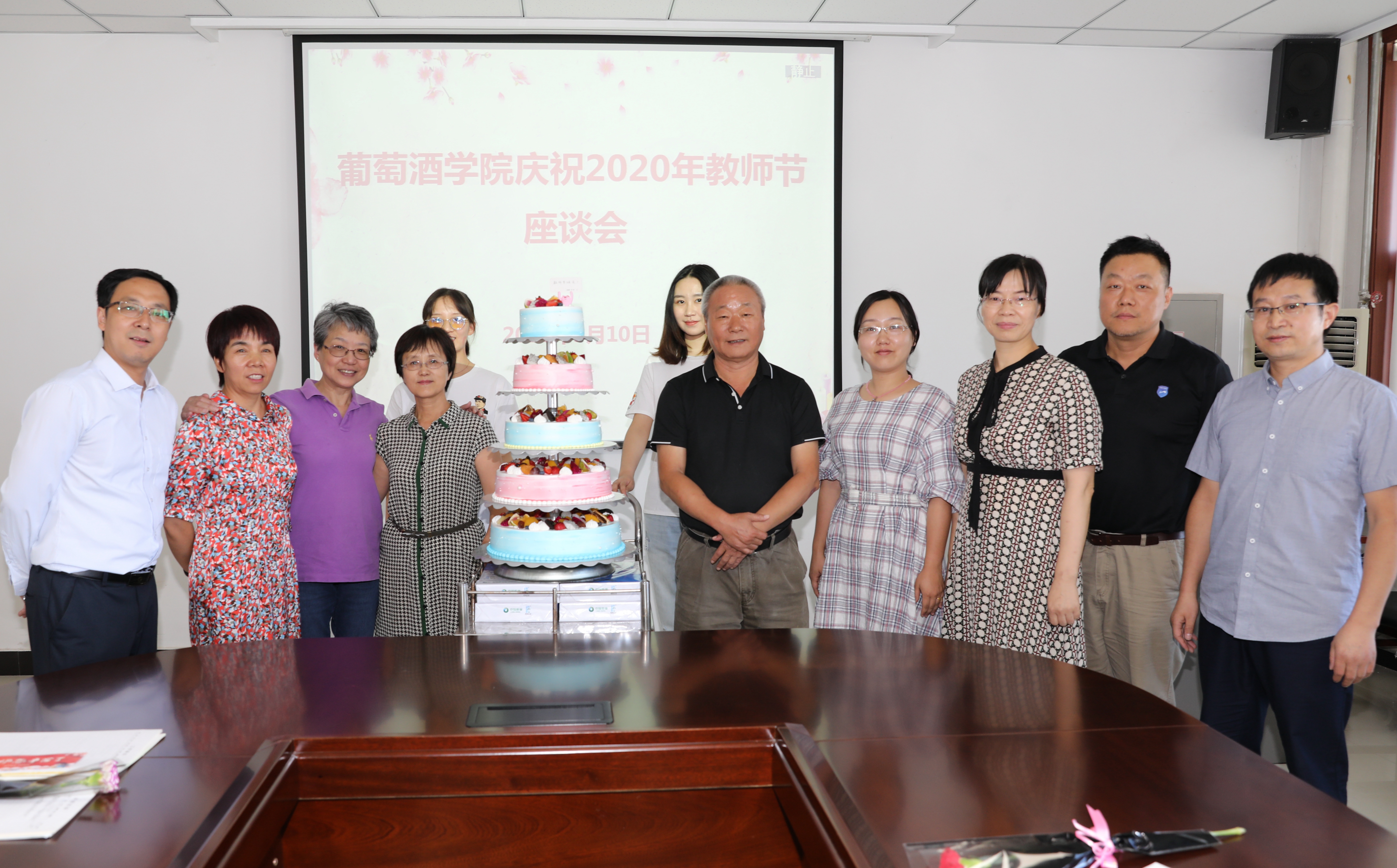 541b286876e749feabfa523b113b74b8.jpg 541b286876e749feabfa523b113b74b8.jpg