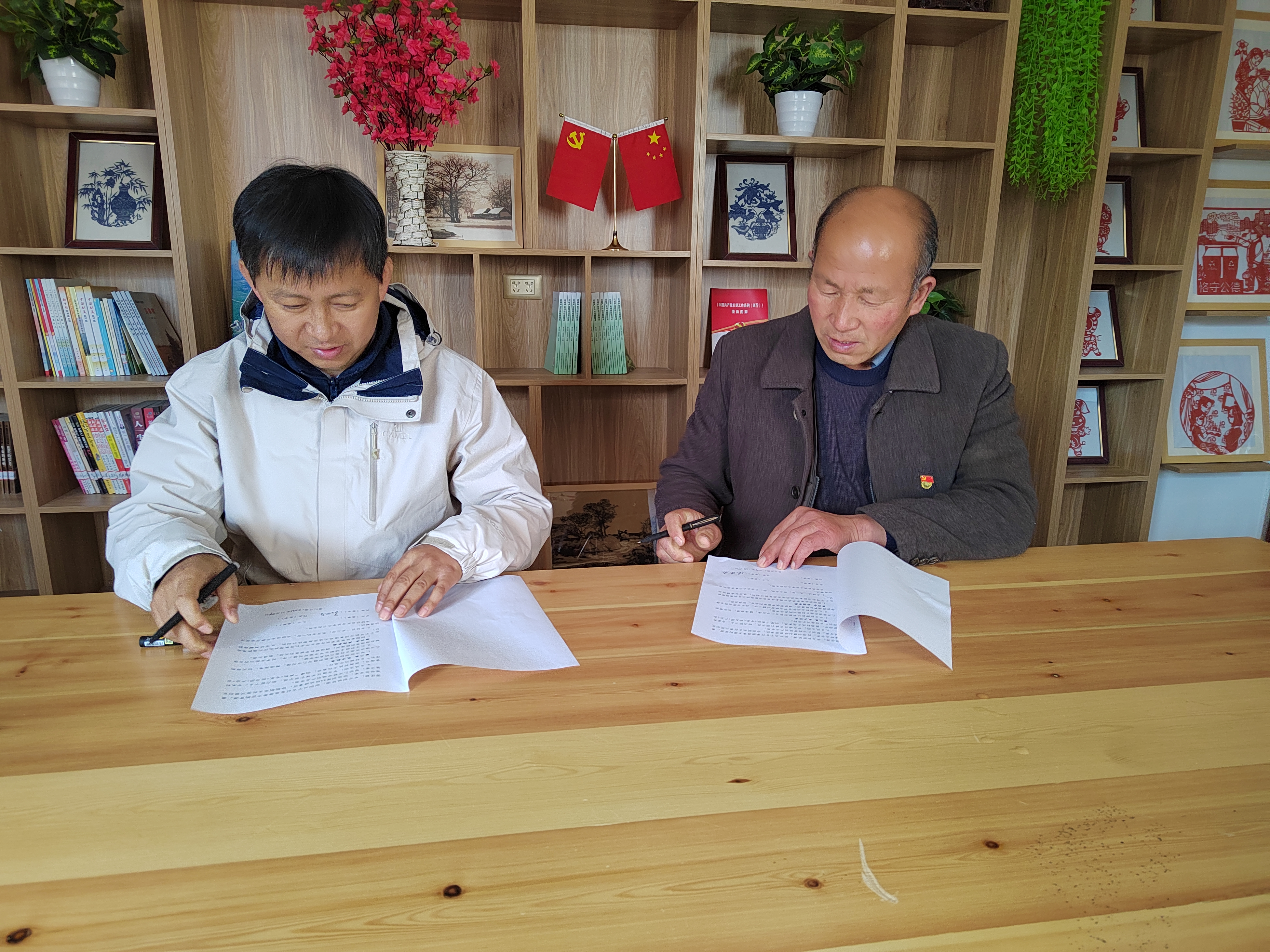 7c8247125cd947ceaca5387b9f55cad2.jpg 7c8247125cd947ceaca5387b9f55cad2.jpg