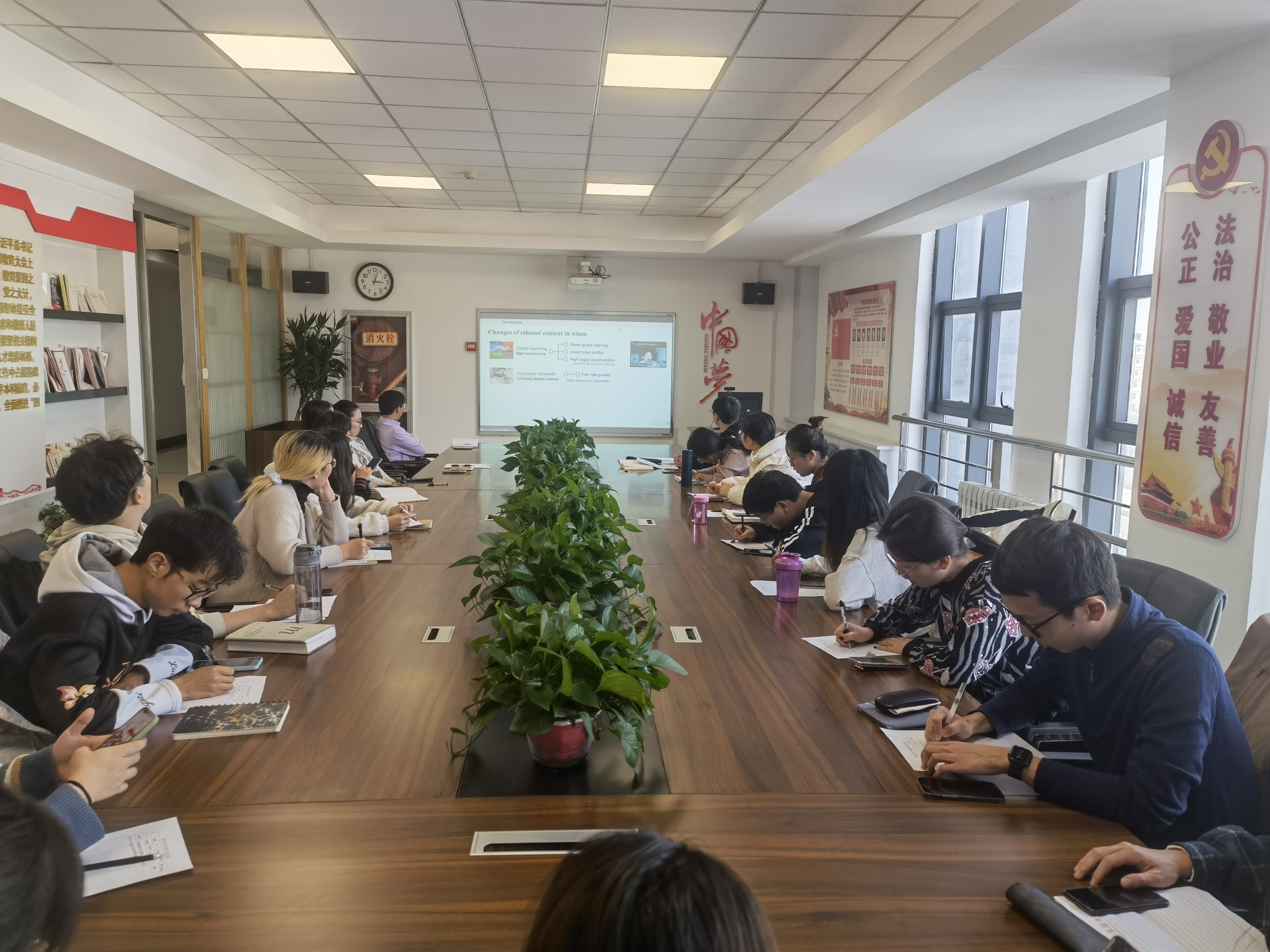 f27333c10f7540309ca837d46aa077bc.jpg f27333c10f7540309ca837d46aa077bc.jpg